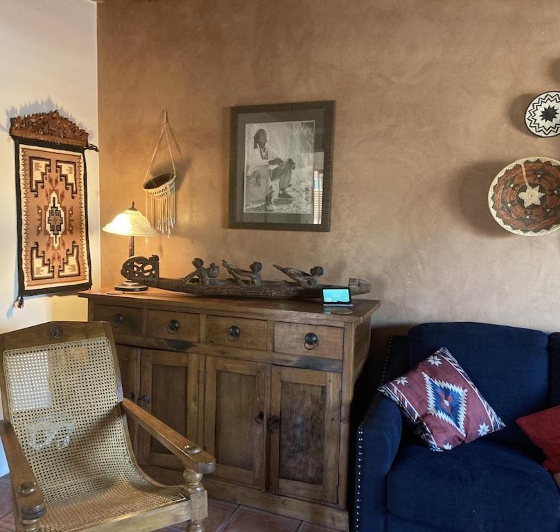Casa Azul: Pet-Friendly Adobe Oasis in Central Location Tucson Exterior photo